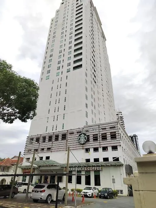 2Bedroom 2Bath 13Th Seaview Mansionone Gurney George Town 0*,  Malaysia