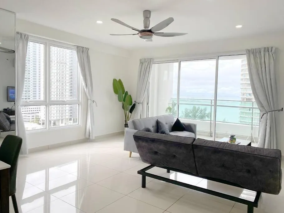Apartment 2Bedroom 2Bath 13Th Seaview Mansionone Gurney George Town
